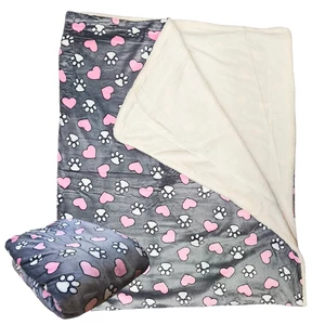 Mancs mintás PRÉMIUM mikroplüss báránypléd, 200 x 230 cm, szürke Mancs mintás PRÉMIUM mikroplüss báránypléd, 200 x 230 cm, szürke