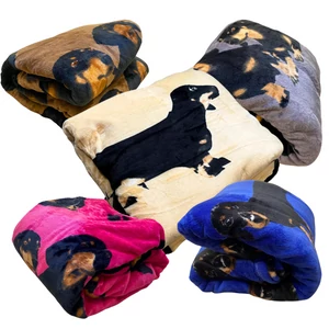 Tacskó mintás wellsoft pléd, 200 x 230 cm, több színben