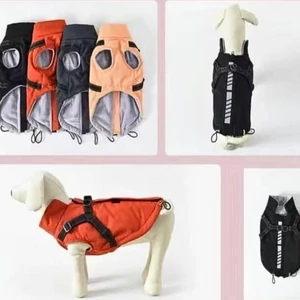 Vízálló, fényvisszaverő kutyakabát beépített hámmal, vörös L-es