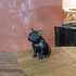 Fekete francia bulldog szobor, arany fülekkel
